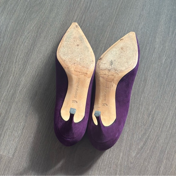 Manolo Blahnik Plum Purple Suede Pumps/Heels - Picture 5 of 8